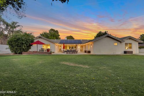 5828 3rd Ave, Phoenix AZ 85086-7201 exterior