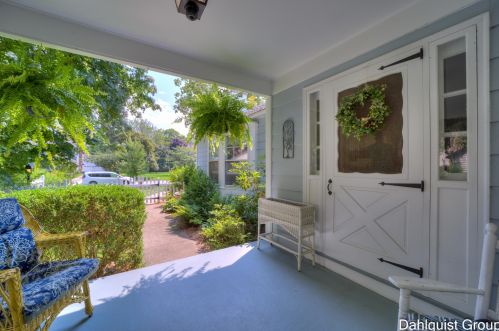 806 Moulton Ave, Meskegon MI 49445-2921 exterior