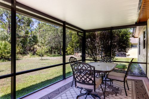 5426 Clark Ave, Fort Pierce FL 34983-2307 exterior