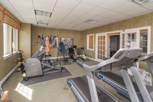 1106 Gatherings Dr, Paterson NJ 07508-1378 exterior