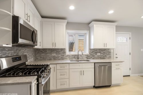 3114 Jerome St, Chicago IL  60645-1143 exterior