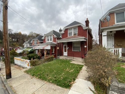111 Grimes Ave, Pittsburgh, PA 15210-2015