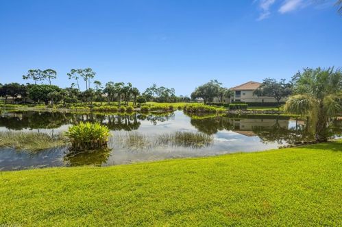 3914 Loblolly Bay Dr, Naples FL 34114-3500 exterior