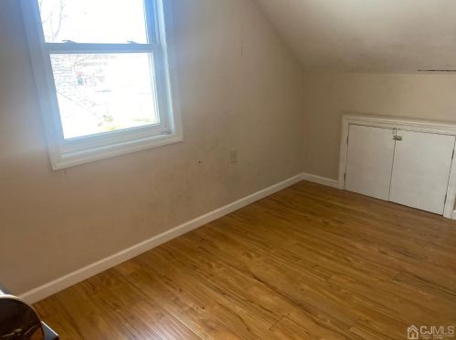 266 Plainfield Ave, Edison NJ  08817-3739 exterior