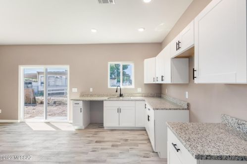 6170 Del Moral Blvd, Tucson AZ 85706-5707 exterior