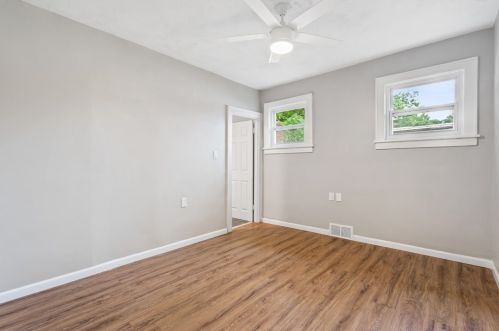 7344 Whipple St, Pittsburgh PA 15218-2054 exterior