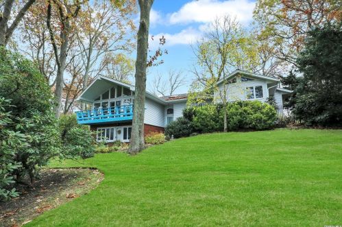 24 Maryland St, Huntington Station, NY 11746-6848