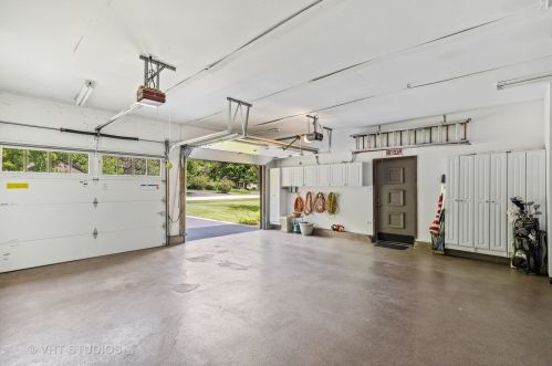 9809 Partridge Ln, Bull Valley IL 60014-6606 exterior