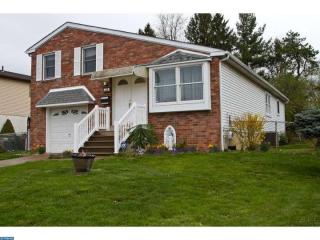 1115 Napier St, Philadelphia, PA 19116-1346