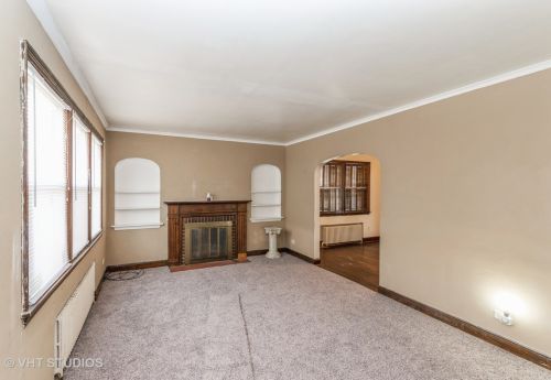 14432 Clark St, Chicago, IL 60827-2719