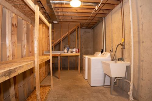 5806 Coddington Ln, Kalamazoo MI 49009-1791 exterior