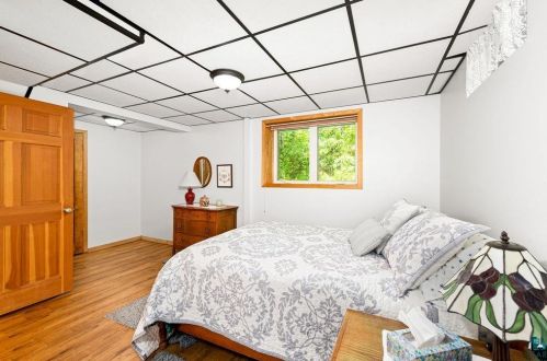 9203 Congdon Blvd, Duluth MN 55804-2737 exterior