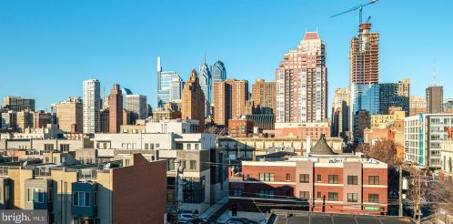 722 Broad St, Philadelphia PA 19146-3119 exterior