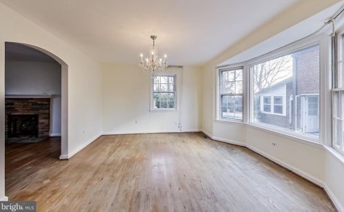 1101 Morningside Ln, Alexandria VA 22308-1042 exterior