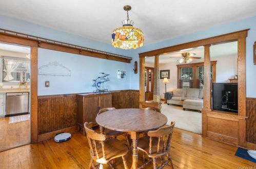 37 Columbia Ave, Middletown NY 10940-5929 exterior