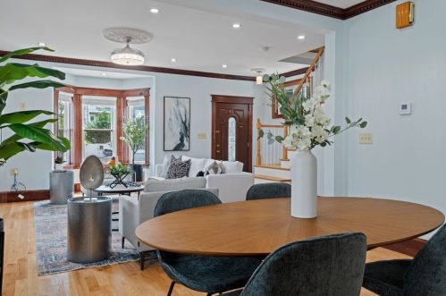 78 Hbr Vw St, Boston MA exterior