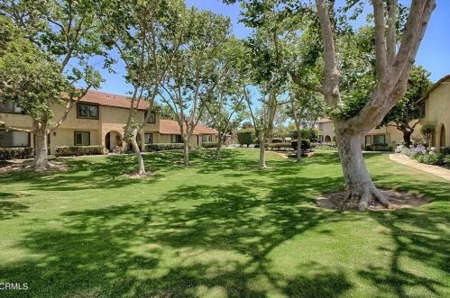 3131 Kelp Ln, Oxnard CA 93035-1665 exterior