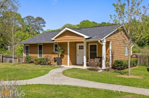 198 Clay St, Atlanta GA  30317-2119 exterior