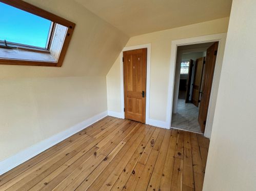 3225 Hackett Ave, Milwaukee WI 53211-3140 exterior