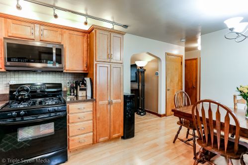 6144 Nagle Ave, Chicago IL 60634-3877 exterior