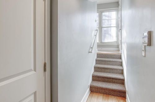 706 Cosmopolitan Dr, Atlanta GA 30324-3615 exterior