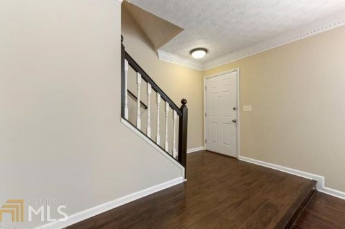 9158 Carroll Manor Dr, Atlanta GA  30350-2012 exterior