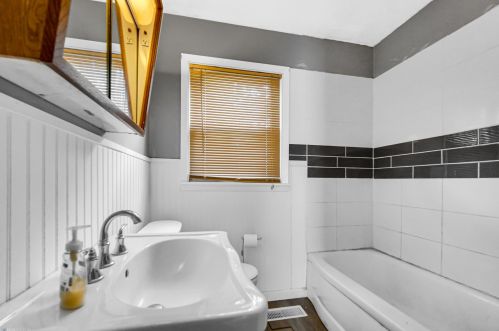 2000 Capri Ave, Joliet IL 60436-1203 exterior