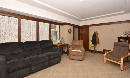 6622 Lloyd St, Milwaukee, WI 53213-2025