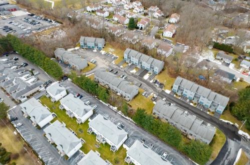 13 Primrose Ln, Providence RI  02919-2889 exterior