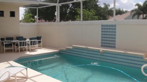 740 Aruba Bay, Fort Pierce FL 34986-3425 exterior