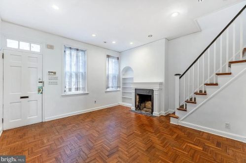 214 Bonsall St, Philadelphia, PA 19103-5508