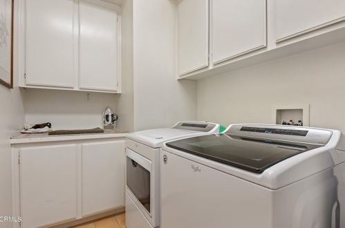 2412 Larkhaven Ln, Oxnard CA 93036-6248 exterior