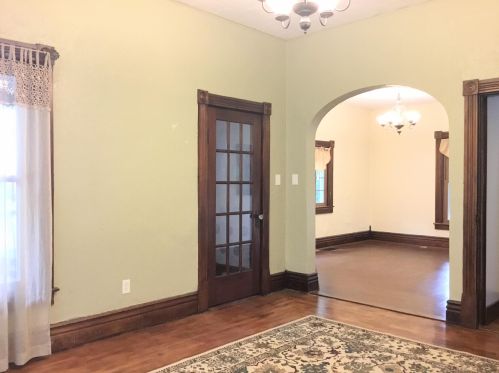 208 4 St, Shepherd MI 48883-9105 exterior