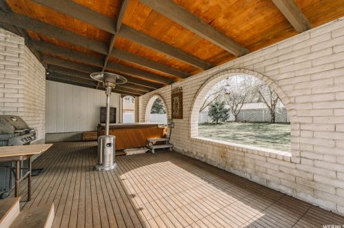 7514 Monterey Cir, Sandy, UT 84093-6114