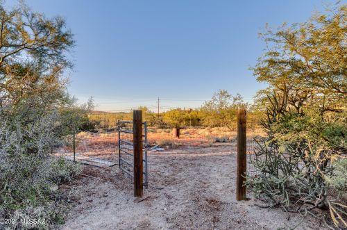 4375 Anklam Rd, Tucson AZ 85745-2149 exterior