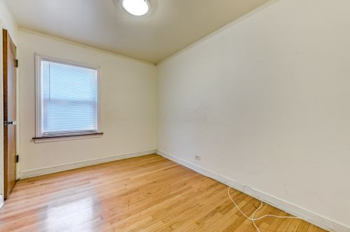 8748 Dorchester Ave, Chicago IL 60619-7010 exterior