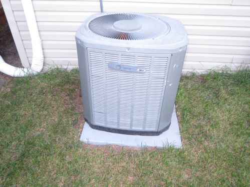 2032 10 Ave, Broadview IL 60153-1924 exterior