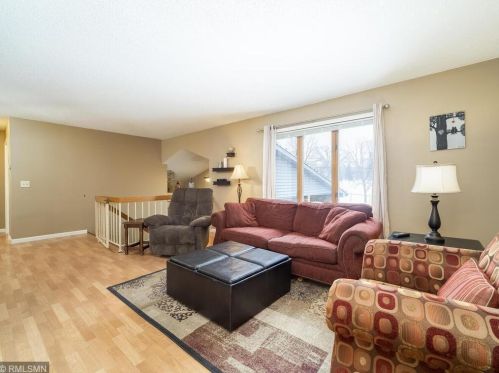 1889 Edgerton St, Saint Paul MN 55117-2447 exterior