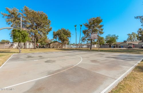 3645 71st Ave, Phoenix AZ 85033-4314 exterior