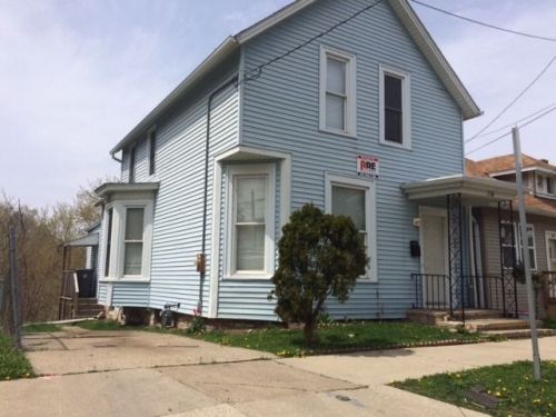 208 Sherman Pl, Waukegan, IL 60085-4234