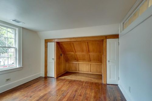 1289 Beech Vly Rd, Atlanta GA 30306-3123 exterior