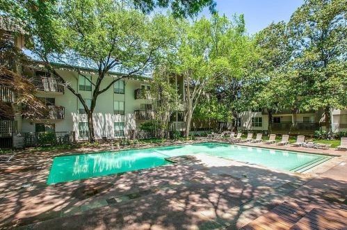 4859 Cedar Springs Rd, Dallas TX  75219-1202 exterior