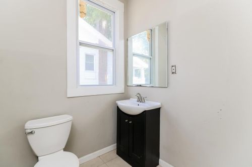 1618 Quendo Ave, Saint Louis MO 63130-1427 exterior