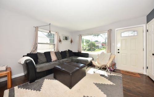 3334 77th St, Milwaukee, WI 53219-3817