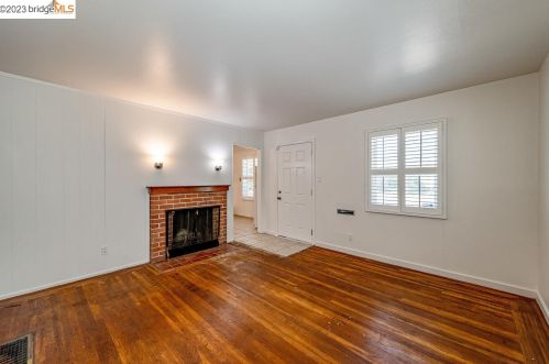 1630 Chestnut St, Berkeley CA 94702-1430 exterior