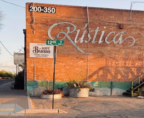 1070 Miles St, Tucson AZ 85719-6140 exterior