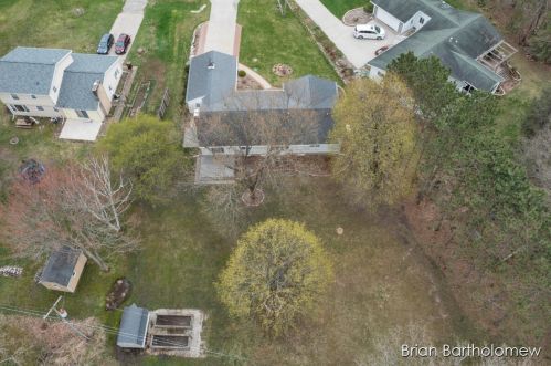 20660 Edgewood Dr, Big Rapids MI 49307-9214 exterior