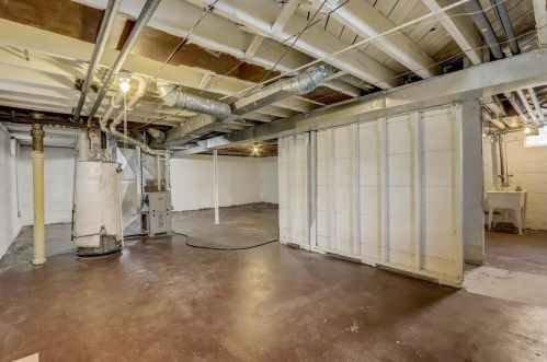 4451 53, Milwaukee WI 53218-5711 exterior