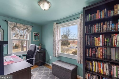 13008 Evanston St, Rockville MD 20853-3027 exterior