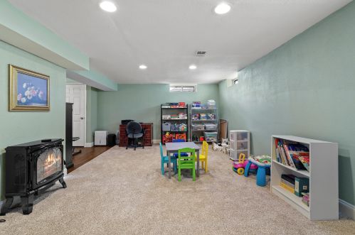 3127 Rochelle Ave, Milwaukee WI 53209-2505 exterior